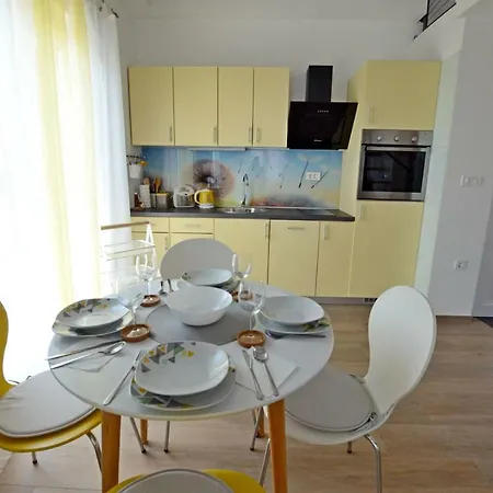 Golden Hour * Jurdani