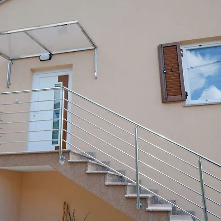 Apartman Golden Hour *