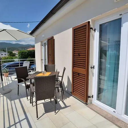 Golden Hour 公寓 Jurdani